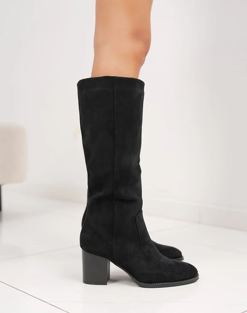 Bottes noires en suédine à talon carré et intérieur fourré