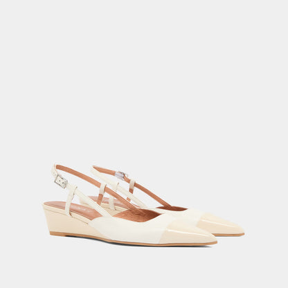Ballerines compensées - en vernis et cuir écrus